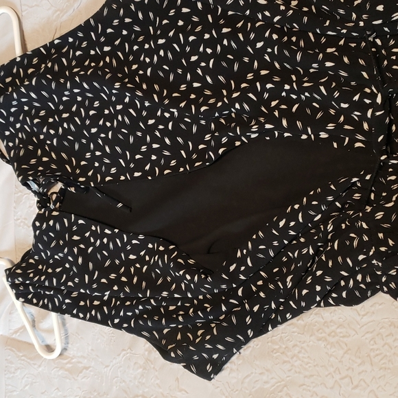 Jumpsuit - Picture 6 of 7